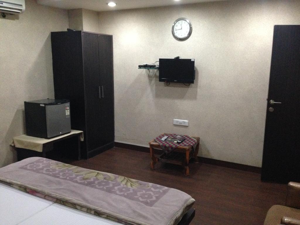 Hotel Silver Stone Ludhiana Pokój zdjęcie
