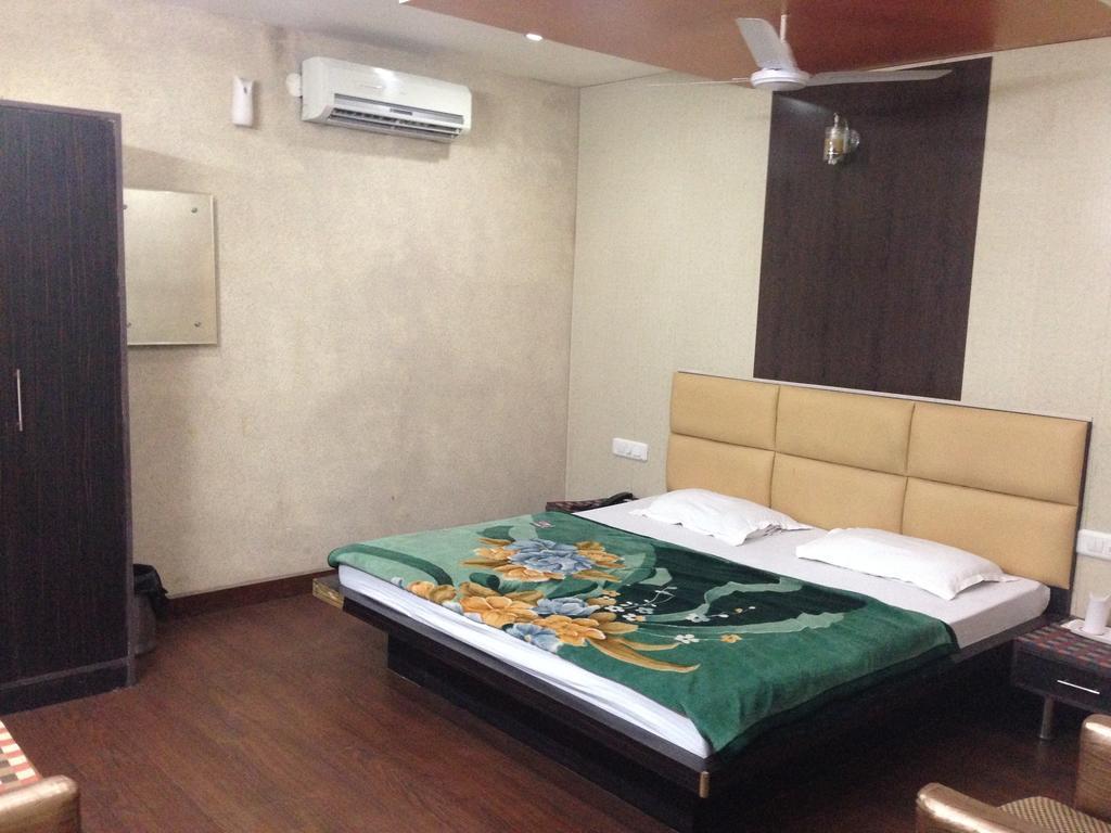 Hotel Silver Stone Ludhiana Pokój zdjęcie