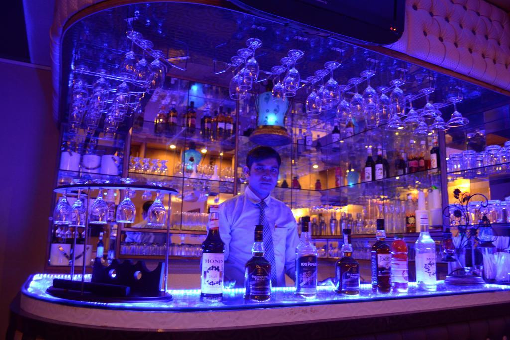 Hotel Silver Stone Ludhiana Zewnętrze zdjęcie