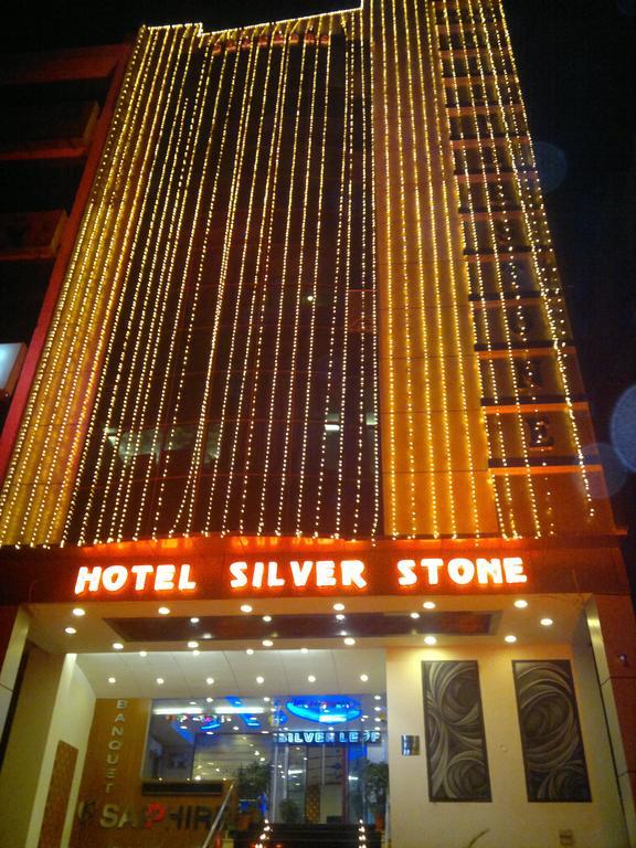 Hotel Silver Stone Ludhiana Zewnętrze zdjęcie